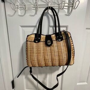 Classic wicker purse